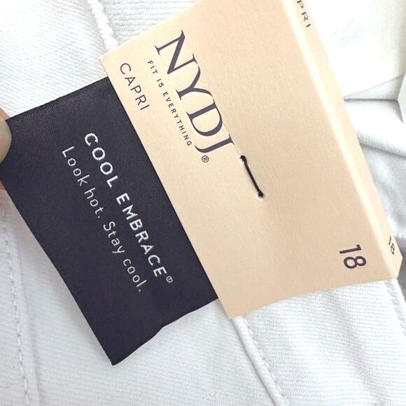 NWT NYDJ Joni capri Relaxed Optic White Women's sz 18 White Cool Embrace spring - Picture 16 of 16